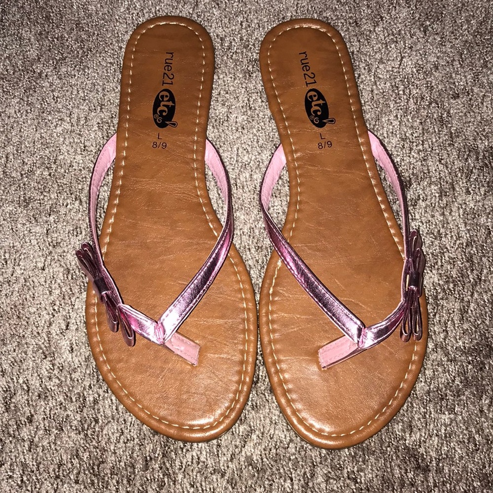 Rue 21 flip flops